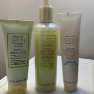 Mary Kay Satin Hands Set FULL SIZE in White tea and Citrus